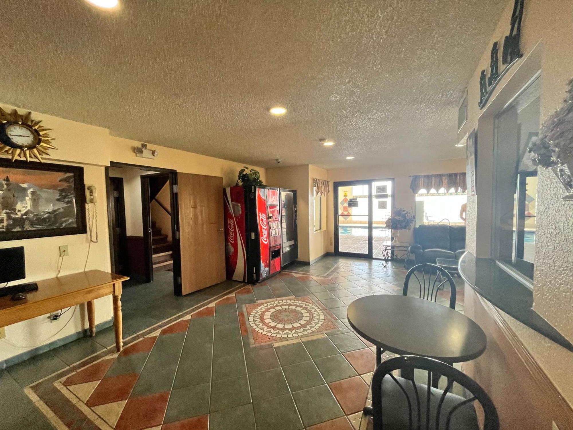 Motel 6 Deming, Nm Exterior photo